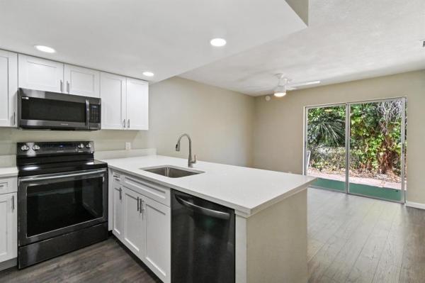 South Corals, 3450 - 3460 Ne 13th St, Oakland Park, Florida 33334, image 1