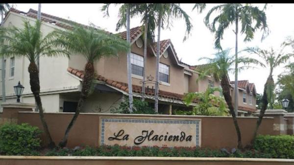 La Hacienda Country Club Of Miami, 18328 NW 68th Ave #B, Hialeah, Florida 33015, image 1