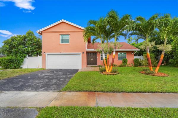 Lauderdale North Park, 7527 SW 7th Ct, North Lauderdale, Florida 33068, image 1