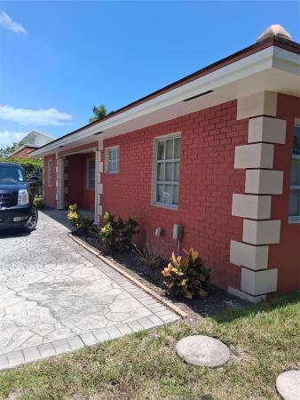 Deerfield Beach Gardens, 408 SE 6th Ave, Deerfield Beach, Florida 33441, image 1