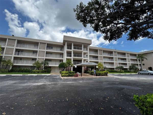 Palm-Aire Country Club 3, 3151 S Palm Aire Dr #109, Pompano Beach, Florida 33069, image 1