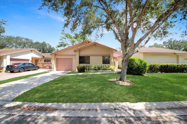 Sawgrass Village 1, 4425 Cordia Cir, Coconut Creek, Florida 33066, image 1