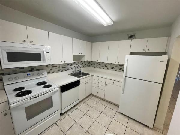 Villas Of Miami Lakes, 7440 Miami Lakes Dr #4, Miami Lakes, Florida 33014, image 1