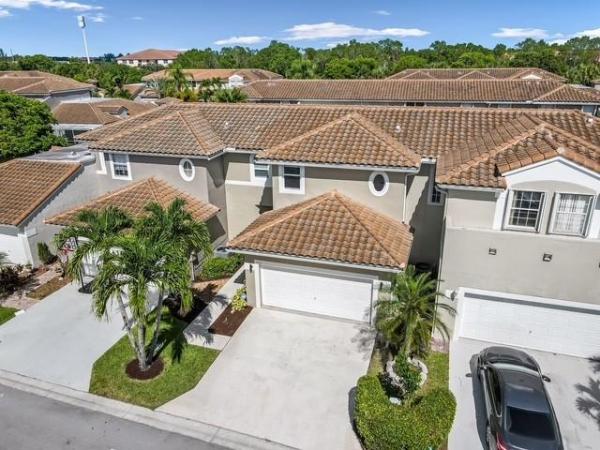 Addison Court At Wyndham Lakes, 5611 NW 118th Dr #5611, Coral Springs, Florida 33076, image 1
