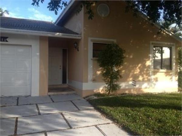 Woodbridge At Pembroke Lakes South, 11111 SW 10th St, Pembroke Pines, Florida 33025, image 1