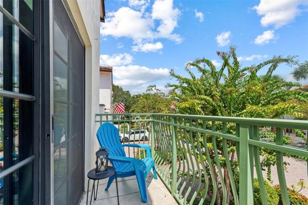 The Oaks At Hidden Harbour, 2924 Hidden Harbour Ct, Dania Beach, Florida 33312, image 1