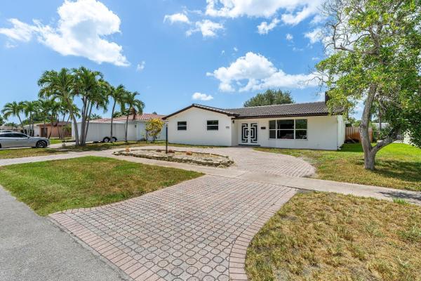 Hollywood Hills, 5300 Garfield St, Hollywood, Florida 33021, image 1