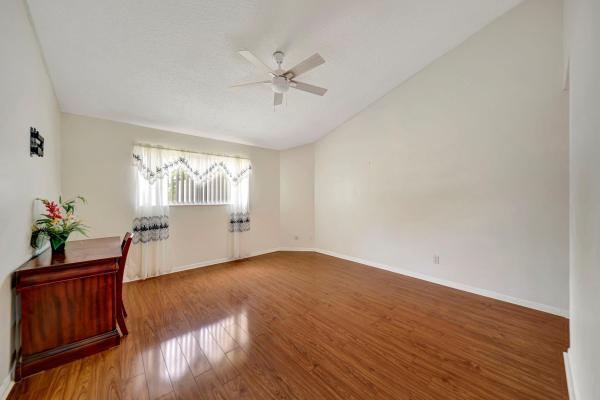 Summer Lake At Three Lakes, 3461 NW 44th St #206, Oakland Park, Florida 33309, image 2