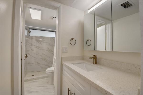 Palm Royal, 30 SE 13th St #B2, Boca Raton, Florida 33432, image 2