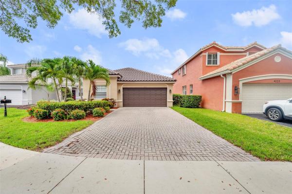 Sabal Ridge, 4227 Sabal Ridge Cir, Weston, Florida 33331, image 1