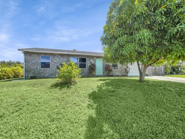 1757 SE Aires Ln, Port St. Lucie, Florida 34984, image 1
