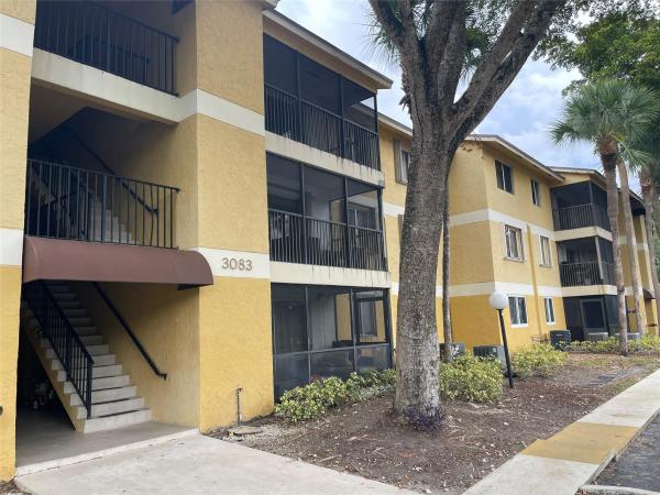 Oakland Forest Club, 3083 N Oakland Forest Dr #308, Oakland Park, Florida 33309, image 1