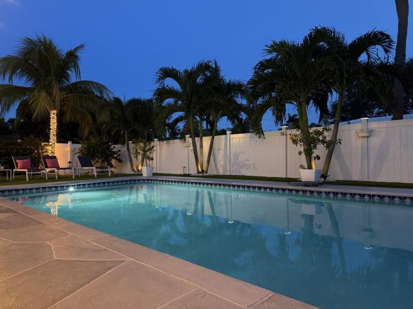 Royal Oaks Hills, 682 W Camino Real, Boca Raton, Florida 33486, image 1