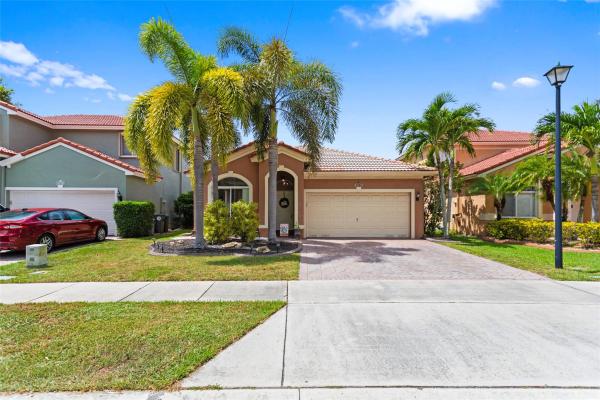 Banyan Trails, 3744 Pebblebrook Mnr, Coconut Creek, Florida 33073, image 1