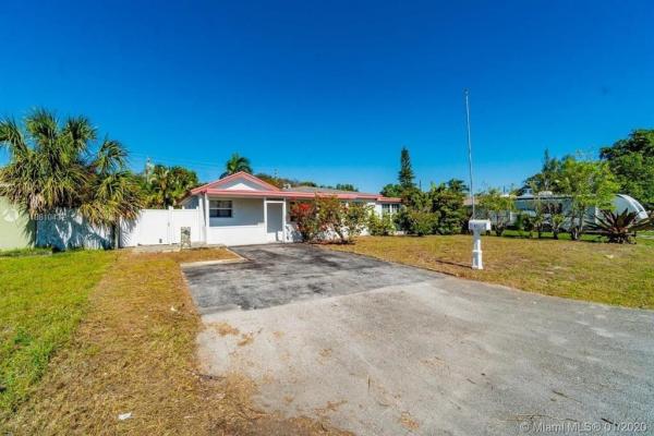 Lloyd Estates, 611 NW 39th St, Oakland Park, Florida 33309, image 1