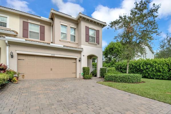Parkview At Hillcrest, 1105 Banyan Dr, Hollywood, Florida 33021, image 1