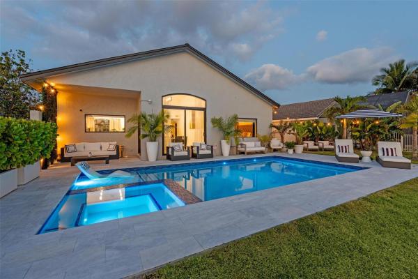 Emerald Sound At Silver Lakes, 226 SW 180th Ave, Pembroke Pines, Florida 33029, image 1