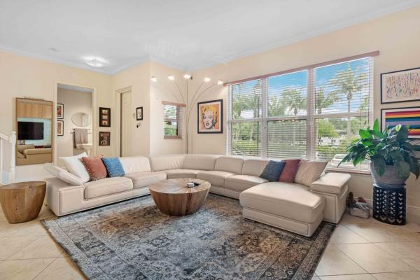 Wilton Station, 2601 NE 14th Ave #105, Wilton Manors, Florida 33334, image 1