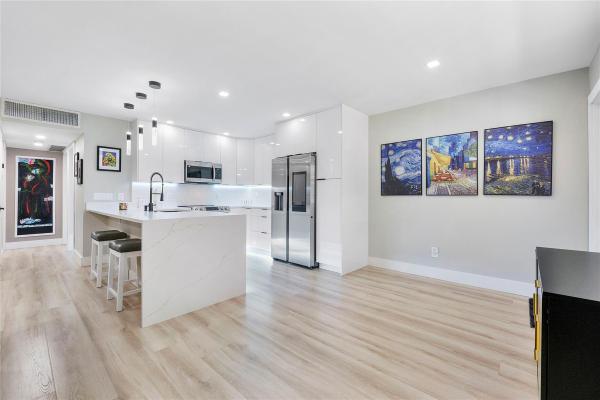 Maybury Mansions, 5208 NE 24th Ter #F218, Fort Lauderdale, Florida 33308, image 1
