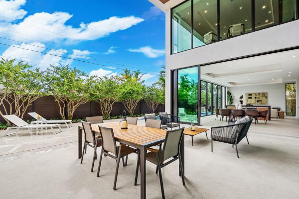 Harbour Heights, 2000 Harbourview Dr, Fort Lauderdale, Florida 33316, image 3