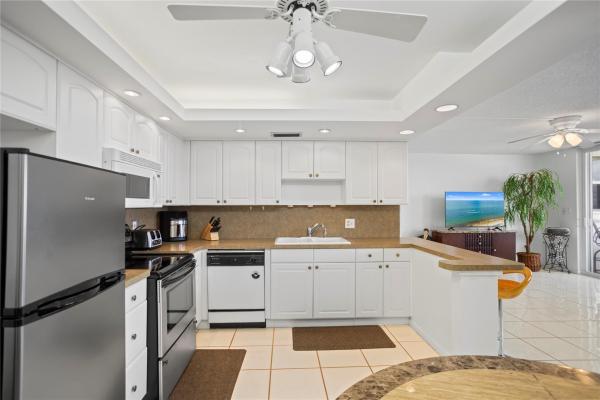 Savoy East, 3210 SE 10th St #9F, Pompano Beach, Florida 33062, image 1