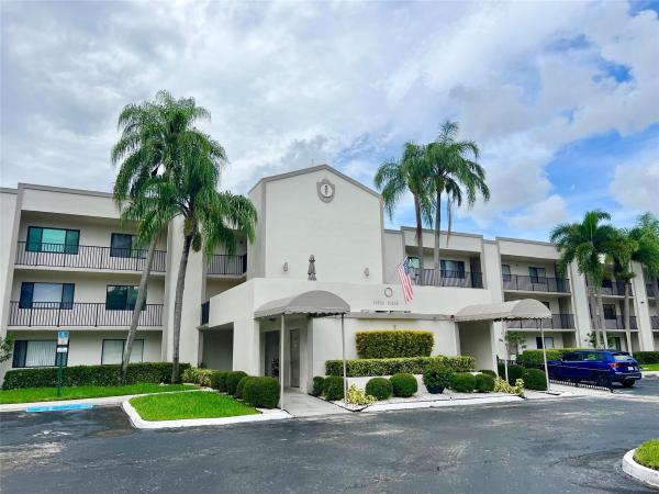 10842 W Clairmont Cir #310, Fort Lauderdale, Florida 33321, image 1
