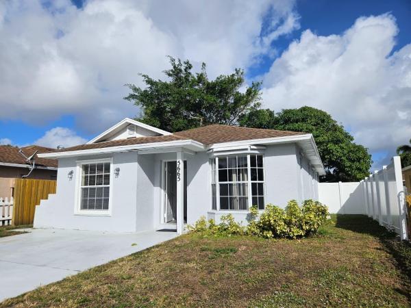 The Courts At Boynton Place, 5665 Boynton Cove Way, Boynton Beach, Florida 33437, image 1