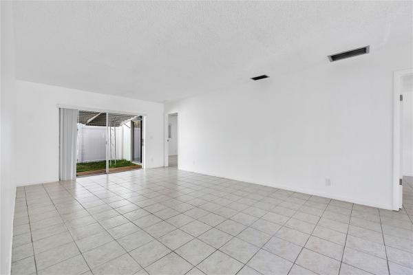 Greenhouse Of Boca, 9185 SW 5th St #A, Boca Raton, Florida 33428, image 2