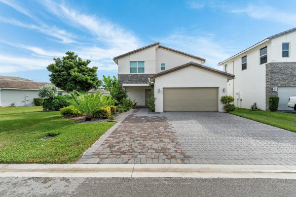Veleiros At Crystal Lake, 4194 Marina Way, Deerfield Beach, Florida 33064, image 1