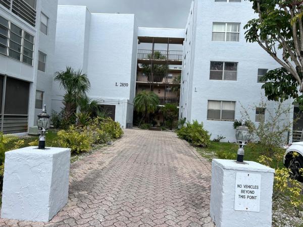 Somerset, 2850 Somerset Dr #316L, Lauderdale Lakes, Florida 33311, image 2