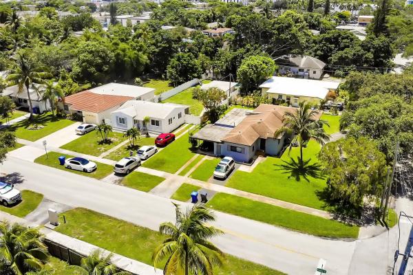 Hollywood Little Ranches, 433 N 26th Ave, Hollywood, Florida 33020, image 1