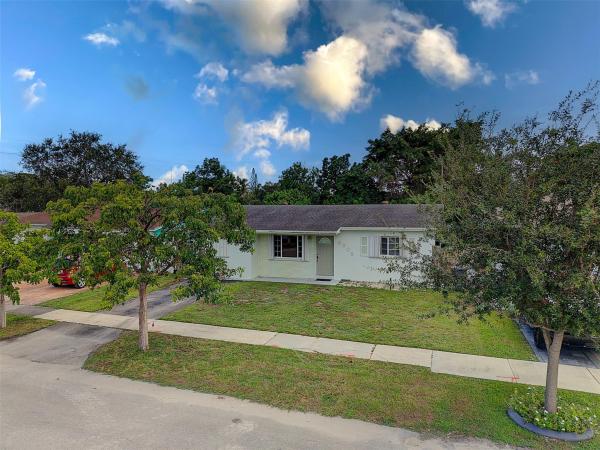 Beverly Park, 6308 Dawson St, Hollywood, Florida 33023, image 1