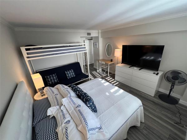 Sea Ranch Club C, 4900 N Ocean Blvd #1010, Lauderdale By The Sea, Florida 33308, image 1
