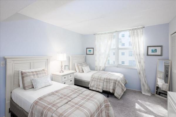 Palm-Aire Country Club 2, 2651 S Course Dr #210, Pompano Beach, Florida 33069, image 1