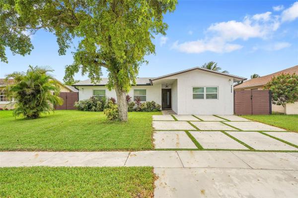 Lauderdale North Park, 7506 SW 7th Ct, North Lauderdale, Florida 33068, image 1