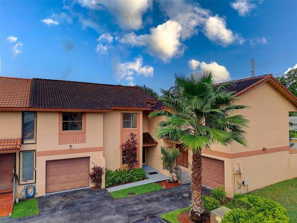 Herons Landing At Pembroke Lakes South, 1013 SW 112th Ter #1013, Pembroke Pines, Florida 33025, image 1