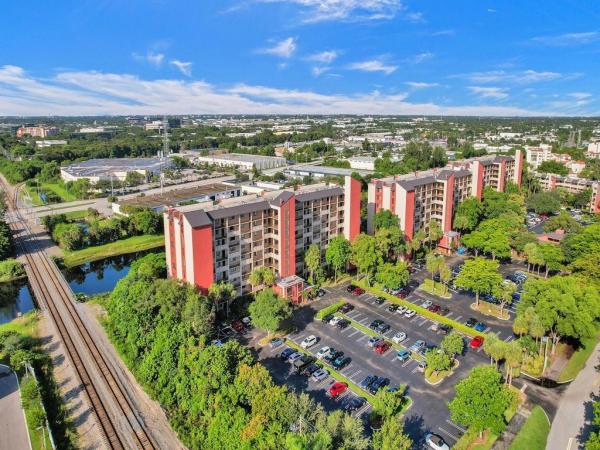 Cypress Bend, 2200 S Cypress Bend Dr #601, Pompano Beach, Florida 33069, image 1