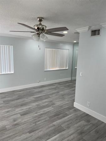 Habitat 2, 5602 NW 22nd Ct #1-B, Fort Lauderdale, Florida 33313, image 1
