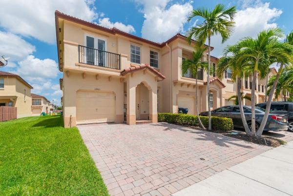 12863 SW 134th Ter, Unincorporated Dade County, Florida 33186, image 1