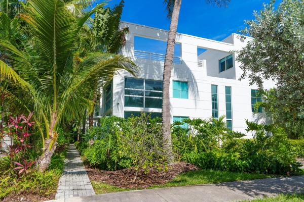 La Terrace At Victoria Park, 920 NE 16th Ter, Fort Lauderdale, Florida 33304, image 1
