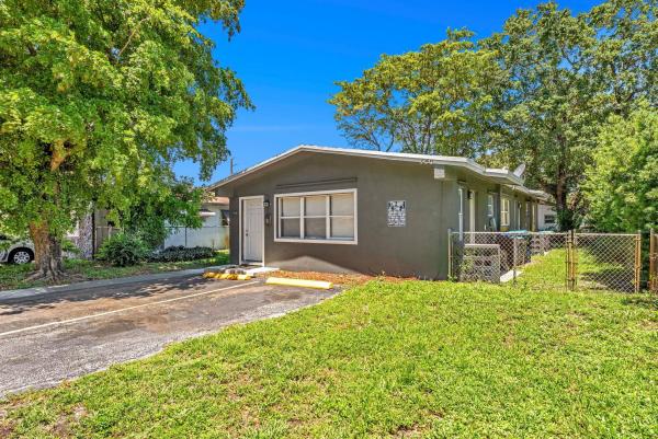 College, 746 SW 4th St, Dania Beach, Florida 33004, image 2