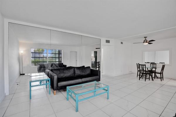 Cypress Island, 931 SE 9th Ave #2, Pompano Beach, Florida 33060, image 2