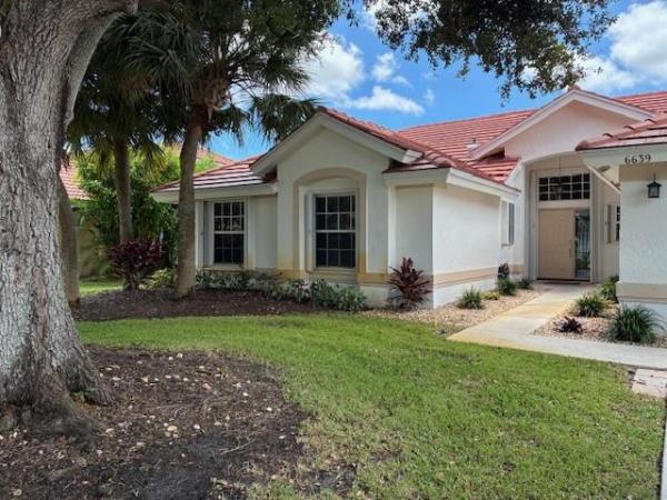 Addington Estates East At Lake Charleston, 6639 Hatteras Dr, Lake Worth Beach, Florida 33467, image 1