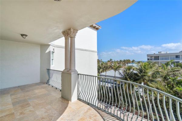 Aurora Gardens, 616 SE 20th Ave #403, Deerfield Beach, Florida 33441, image 1