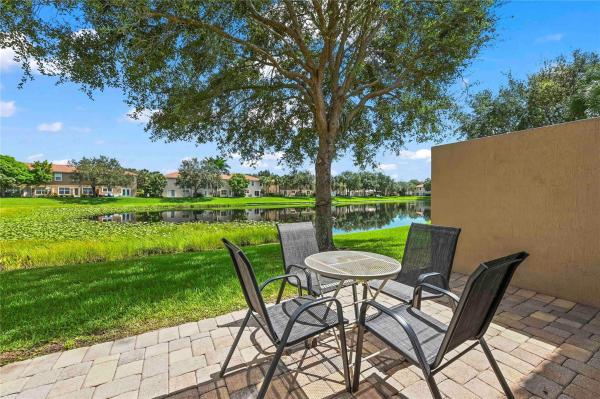 Verona Palms, 4405 Macarthur Palm Trl, Greenacres, Florida 33463, image 2
