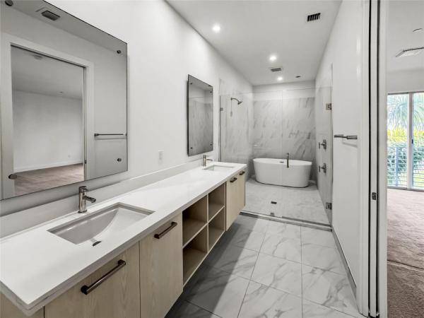 Galleria Lofts, 1044 Ne 18th Ave #203, Fort Lauderdale, Florida 33309, image 1