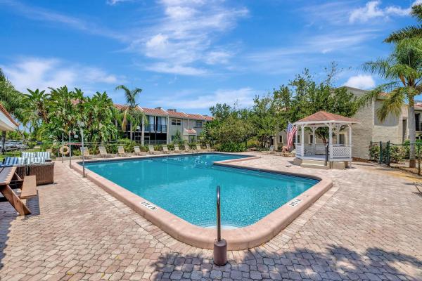 Embarcadero, 5300 NE 6th Ave #F16, Oakland Park, Florida 33334, image 1