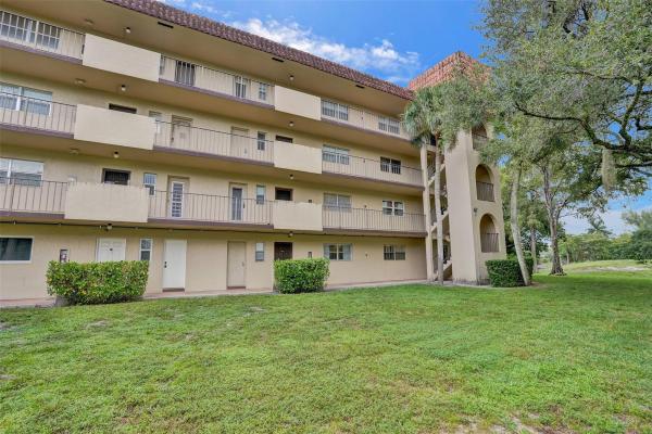The Falls Of Inverrary, 6260 S Falls Cir Dr #102, Lauderhill, Florida 33319, image 1