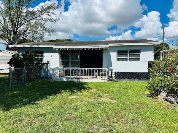 2720 NW 60th St, Unincorporated Dade County, Florida 33142, image 1