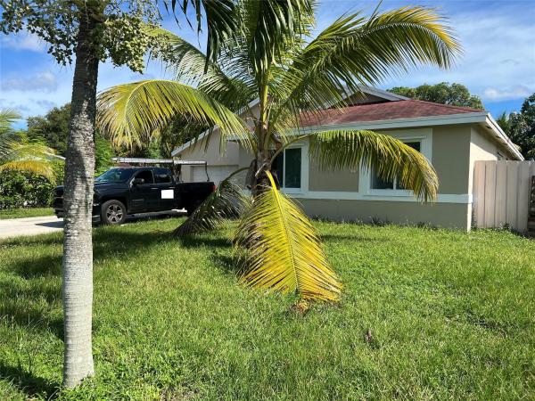 Carver Ranches, 4490 SW 19th St, West Park, Florida 33023, image 1